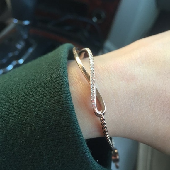 Gold Michael Kors Bracelet NWT - Picture 5 of 5